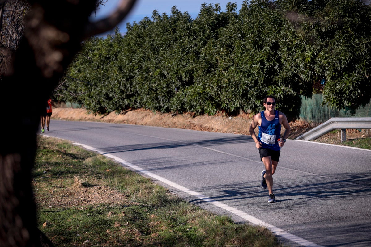 La XX Subida Pedestre al Conjuro arrancó a las 10 de la mañana, y los corredores tuvieron que enfrentarse a 17,8 kilometros en una mañana soleada