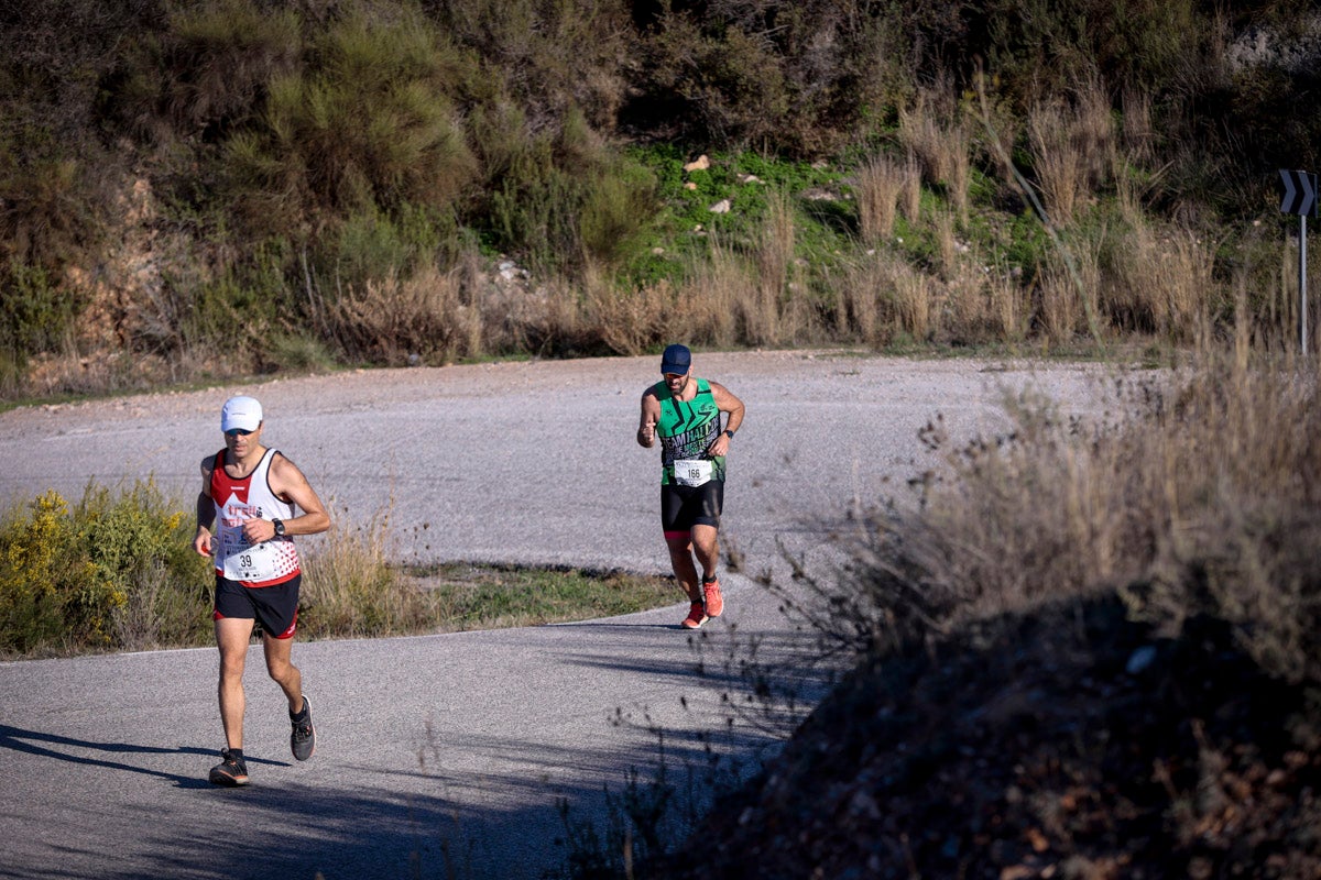 La XX Subida Pedestre al Conjuro arrancó a las 10 de la mañana, y los corredores tuvieron que enfrentarse a 17,8 kilometros en una mañana soleada