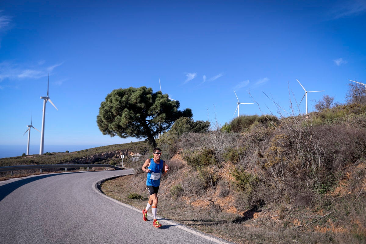 La XX Subida Pedestre al Conjuro arrancó a las 10 de la mañana, y los corredores tuvieron que enfrentarse a 17,8 kilometros en una mañana soleada