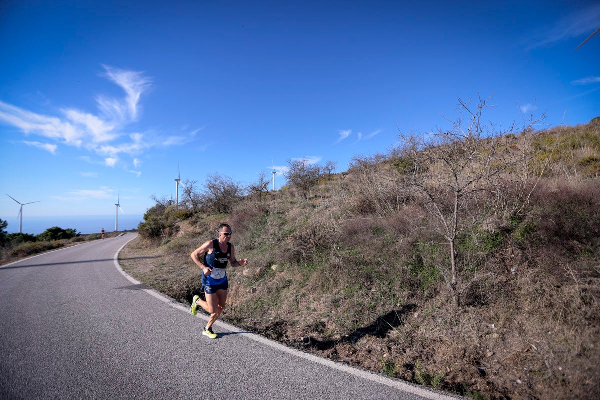 La XX Subida Pedestre al Conjuro arrancó a las 10 de la mañana, y los corredores tuvieron que enfrentarse a 17,8 kilometros en una mañana soleada