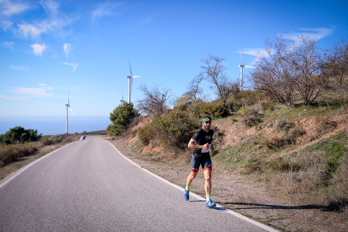 La XX Subida Pedestre al Conjuro arrancó a las 10 de la mañana, y los corredores tuvieron que enfrentarse a 17,8 kilometros en una mañana soleada