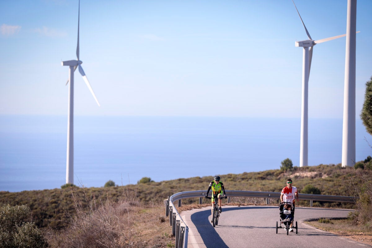 La XX Subida Pedestre al Conjuro arrancó a las 10 de la mañana, y los corredores tuvieron que enfrentarse a 17,8 kilometros en una mañana soleada