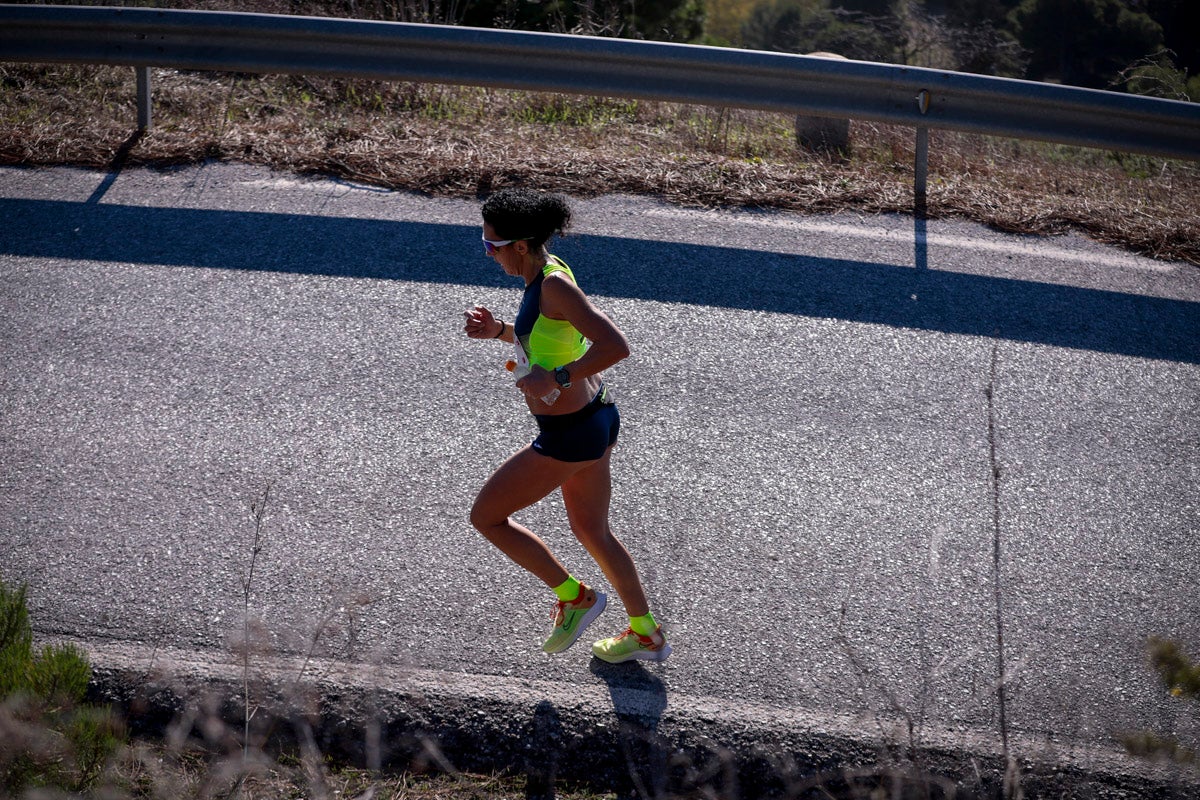 La XX Subida Pedestre al Conjuro arrancó a las 10 de la mañana, y los corredores tuvieron que enfrentarse a 17,8 kilometros en una mañana soleada