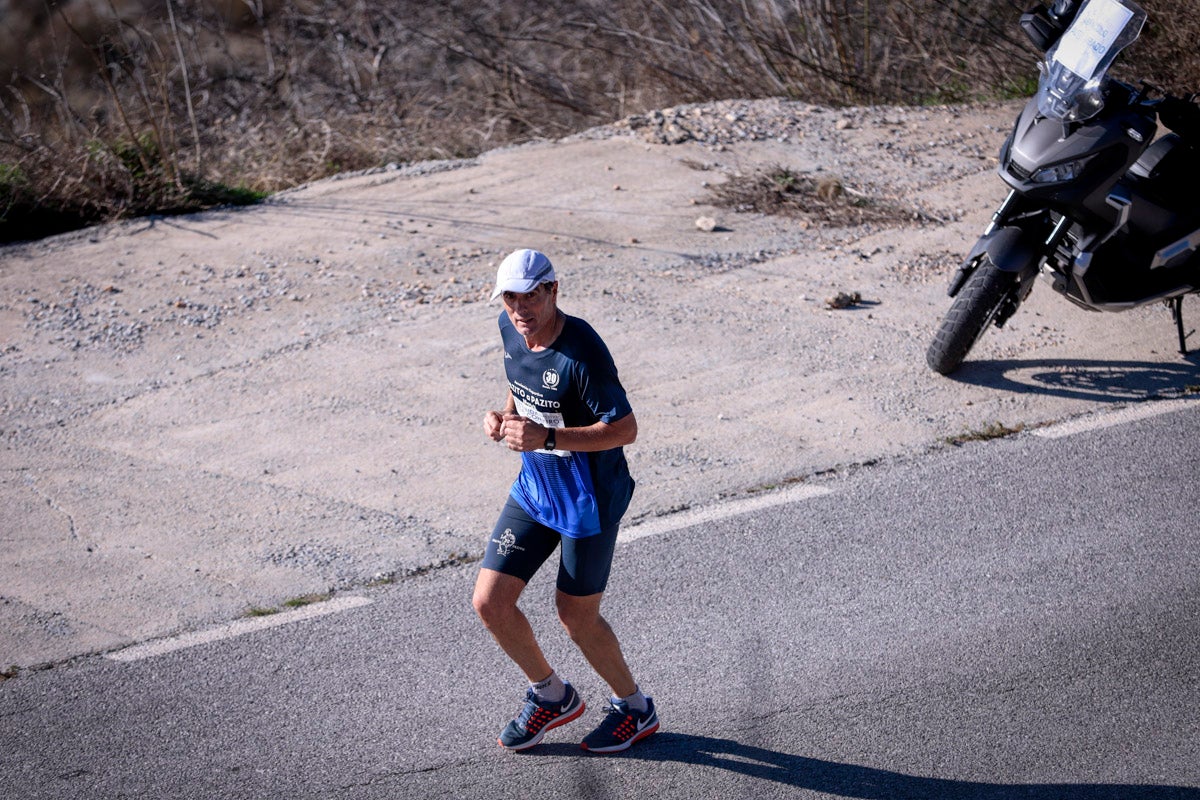 La XX Subida Pedestre al Conjuro arrancó a las 10 de la mañana, y los corredores tuvieron que enfrentarse a 17,8 kilometros en una mañana soleada