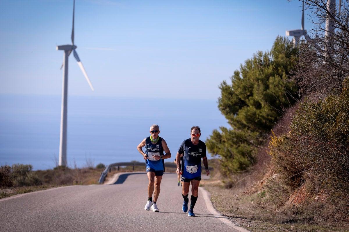 La XX Subida Pedestre al Conjuro arrancó a las 10 de la mañana, y los corredores tuvieron que enfrentarse a 17,8 kilometros en una mañana soleada