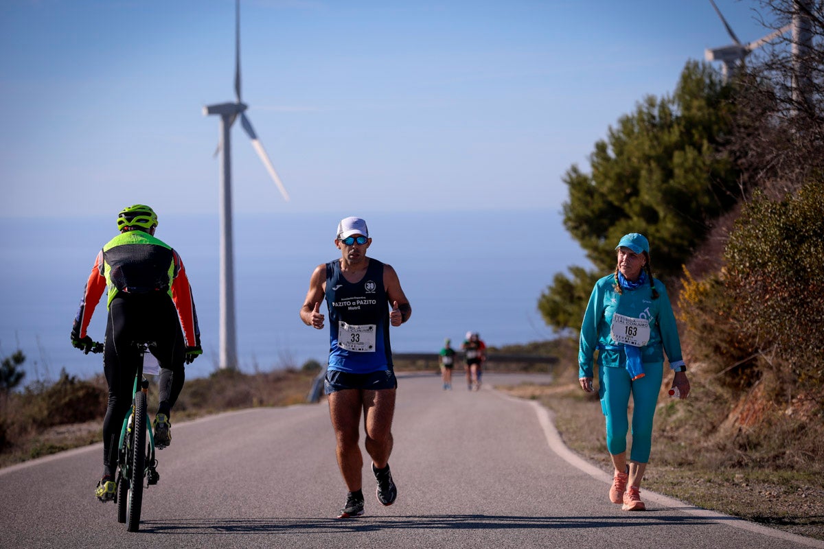La XX Subida Pedestre al Conjuro arrancó a las 10 de la mañana, y los corredores tuvieron que enfrentarse a 17,8 kilometros en una mañana soleada
