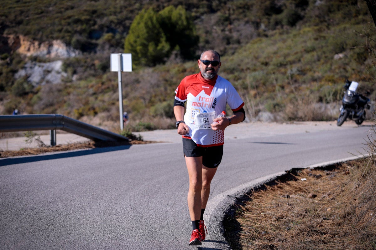 La XX Subida Pedestre al Conjuro arrancó a las 10 de la mañana, y los corredores tuvieron que enfrentarse a 17,8 kilometros en una mañana soleada