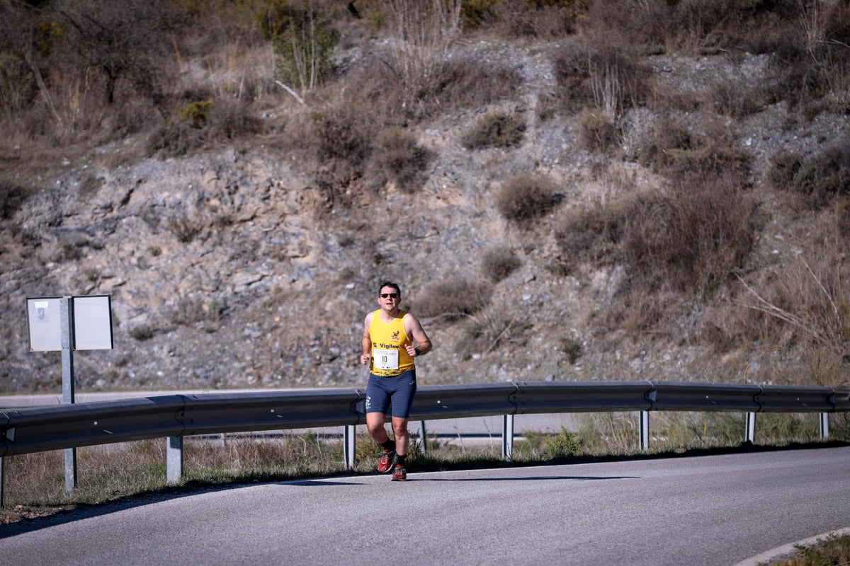 La XX Subida Pedestre al Conjuro arrancó a las 10 de la mañana, y los corredores tuvieron que enfrentarse a 17,8 kilometros en una mañana soleada