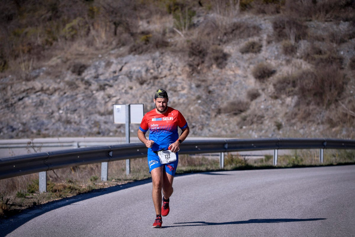La XX Subida Pedestre al Conjuro arrancó a las 10 de la mañana, y los corredores tuvieron que enfrentarse a 17,8 kilometros en una mañana soleada