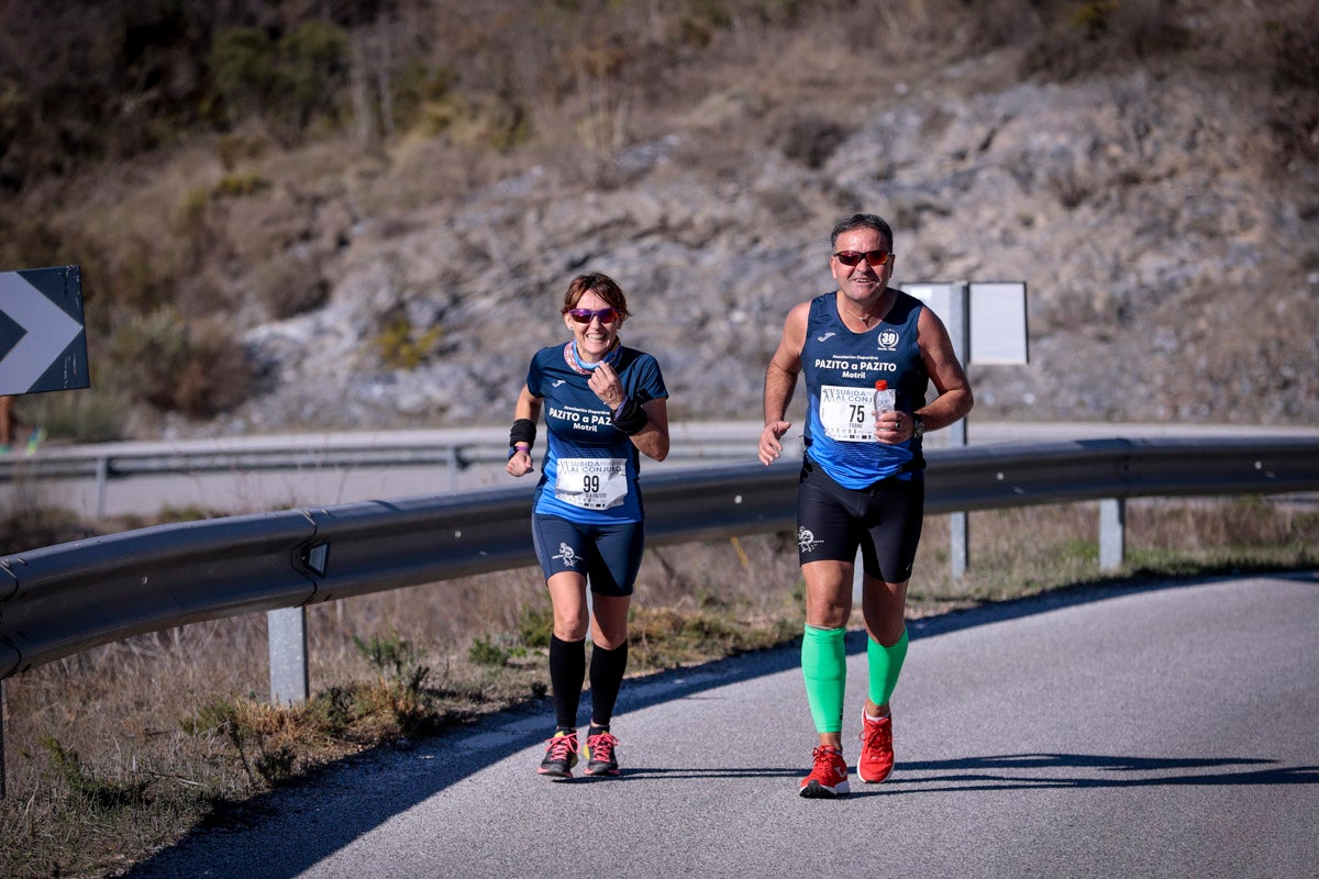 La XX Subida Pedestre al Conjuro arrancó a las 10 de la mañana, y los corredores tuvieron que enfrentarse a 17,8 kilometros en una mañana soleada