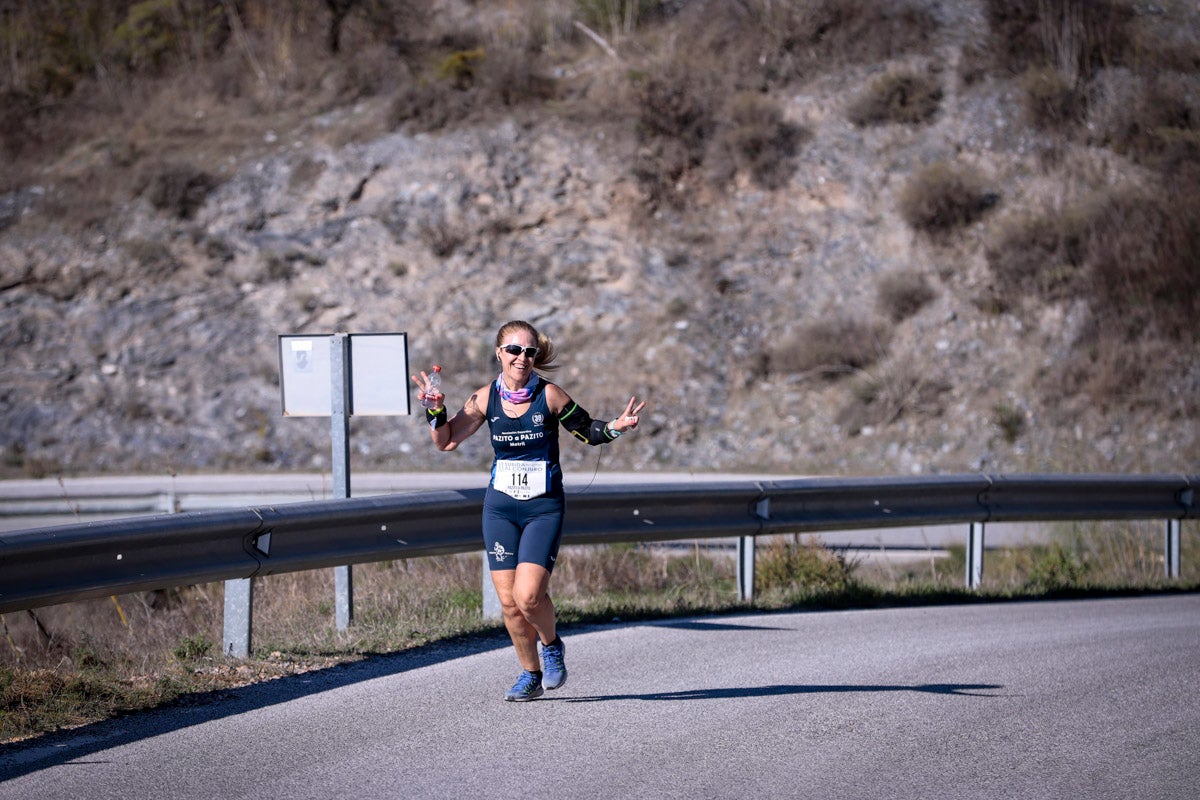 La XX Subida Pedestre al Conjuro arrancó a las 10 de la mañana, y los corredores tuvieron que enfrentarse a 17,8 kilometros en una mañana soleada