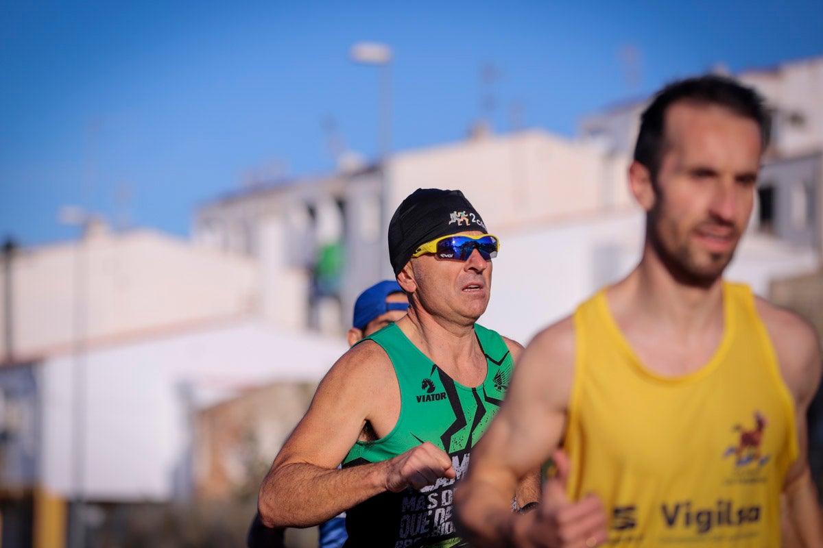 La XX Subida Pedestre al Conjuro arrancó a las 10 de la mañana, y los corredores tuvieron que enfrentarse a 17,8 kilometros en una mañana soleada
