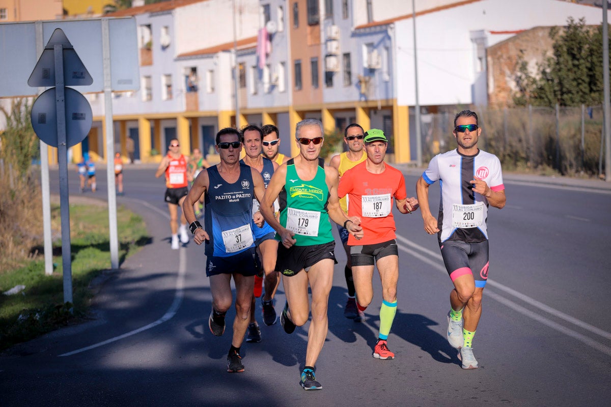 La XX Subida Pedestre al Conjuro arrancó a las 10 de la mañana, y los corredores tuvieron que enfrentarse a 17,8 kilometros en una mañana soleada