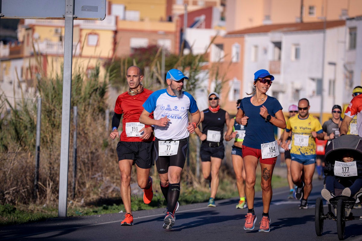 La XX Subida Pedestre al Conjuro arrancó a las 10 de la mañana, y los corredores tuvieron que enfrentarse a 17,8 kilometros en una mañana soleada