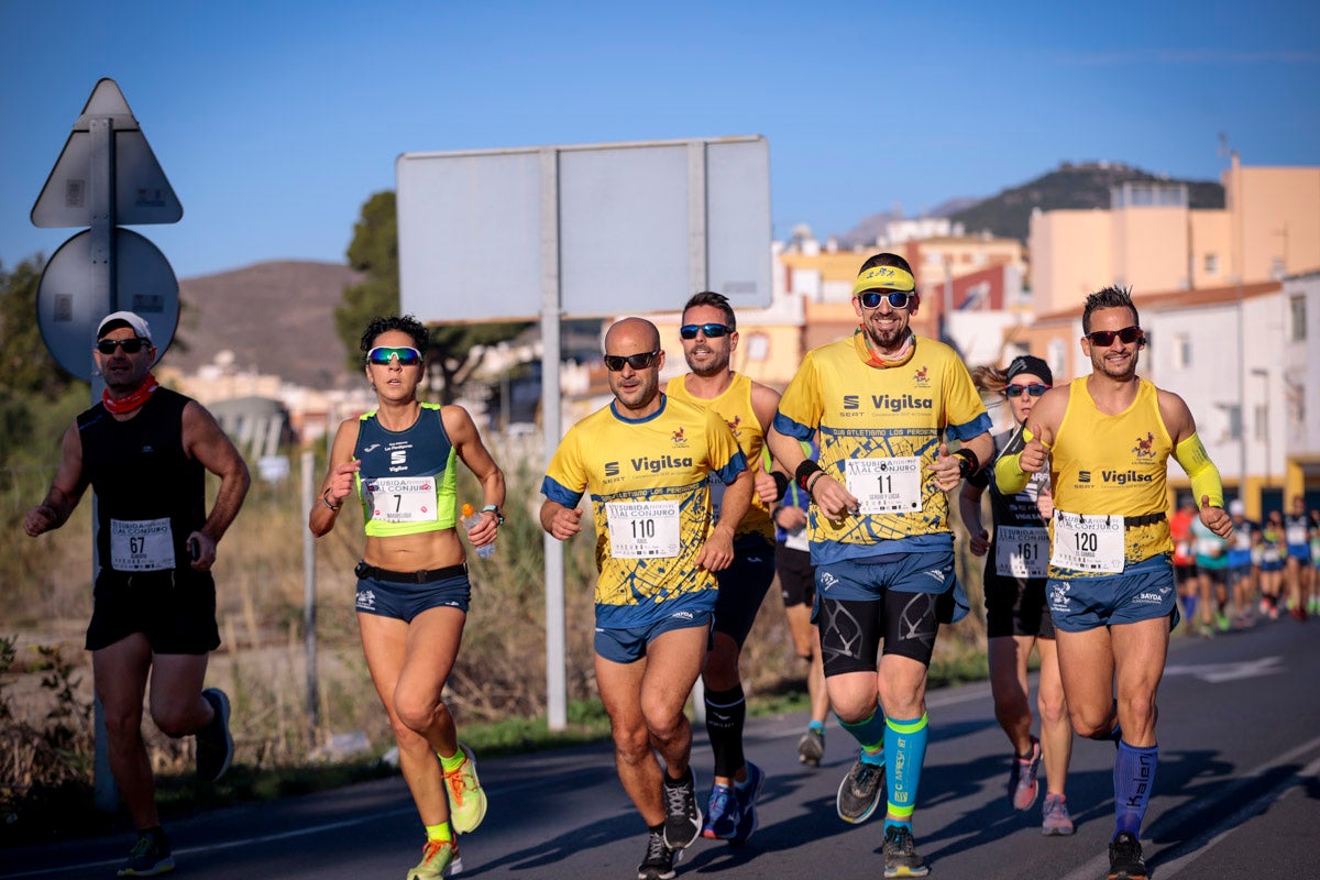 La XX Subida Pedestre al Conjuro arrancó a las 10 de la mañana, y los corredores tuvieron que enfrentarse a 17,8 kilometros en una mañana soleada