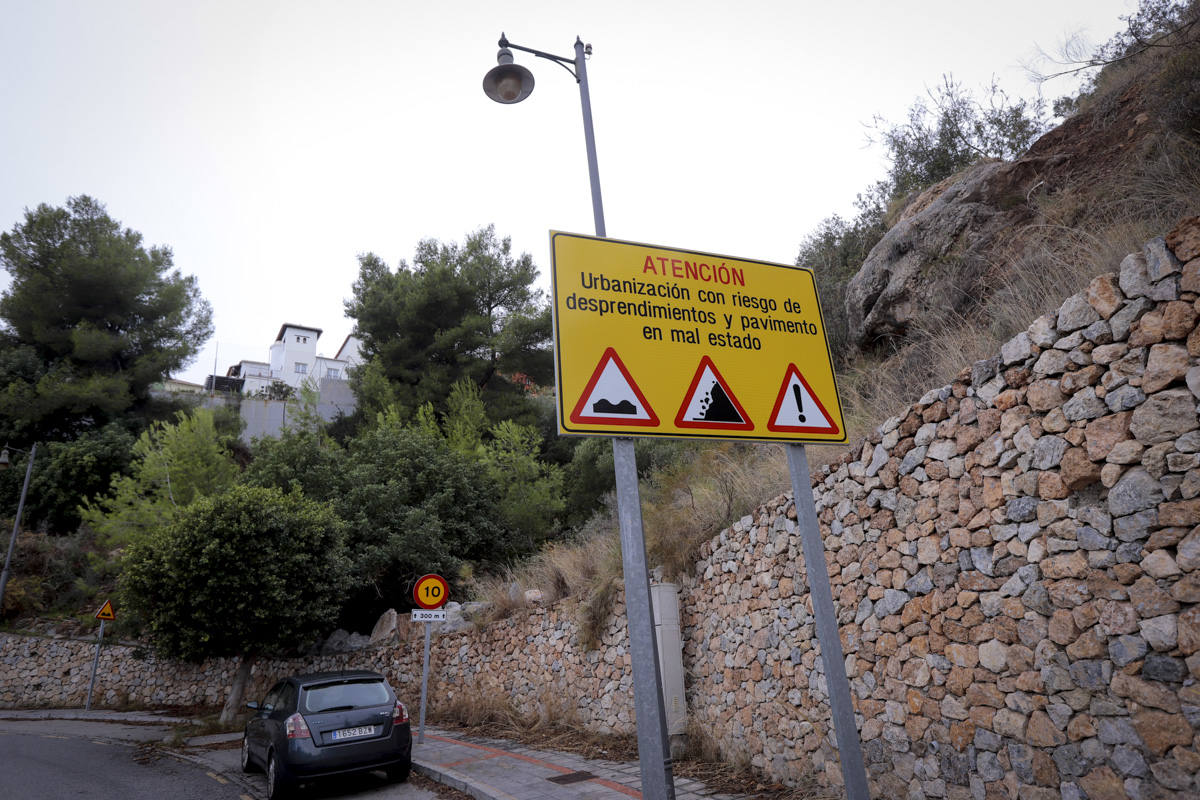 Los deslizamientos de tierra han dejado en estado ruinoso más de 100 casas 