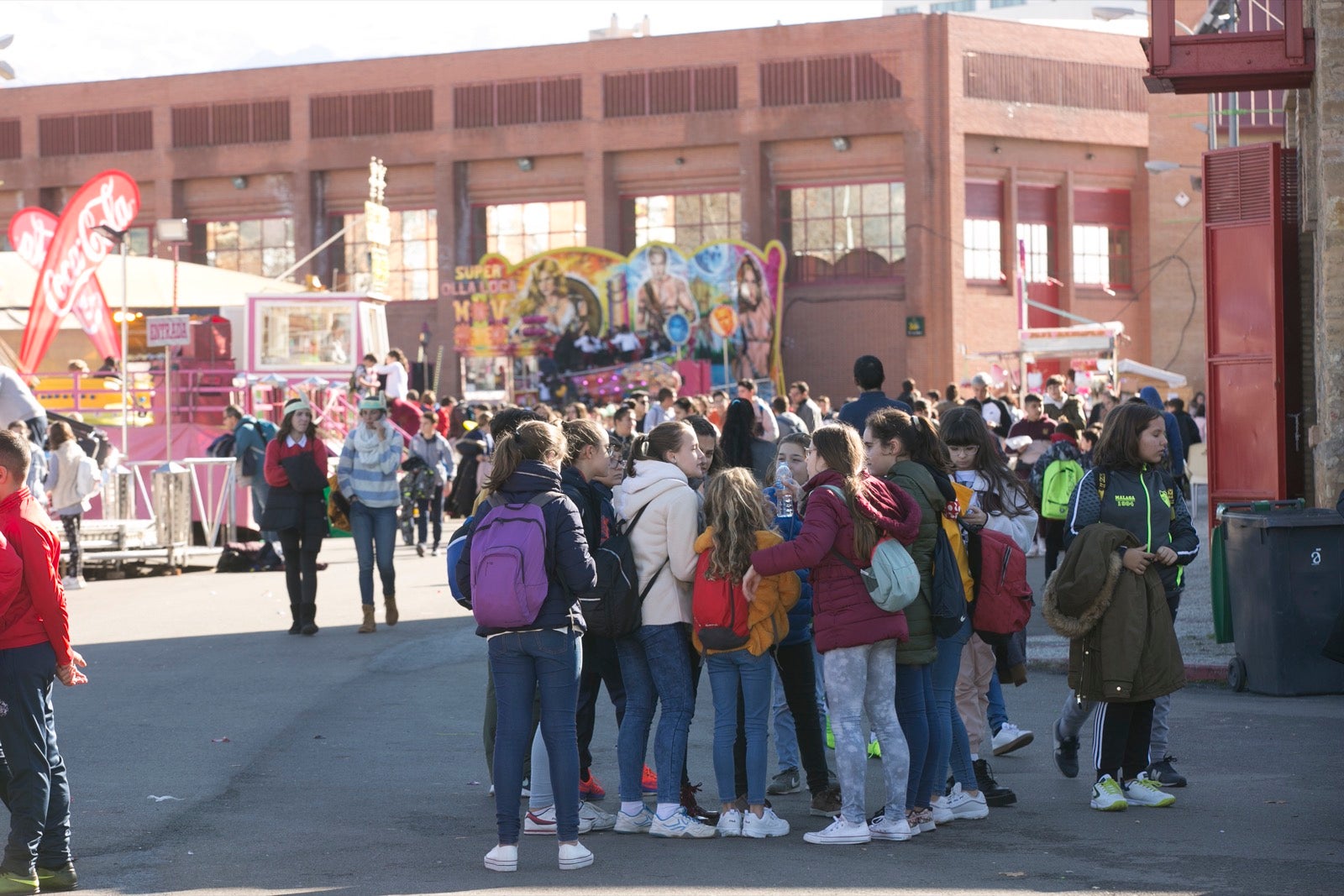 Juveándalus, la feria de la infancia y la juventud, ha iniciado ya una nueva edición en la que cumple 34 años. Desde el día 17 de diciembre hasta el 4 de enero las puertas de Juveándalus estarán abiertas 