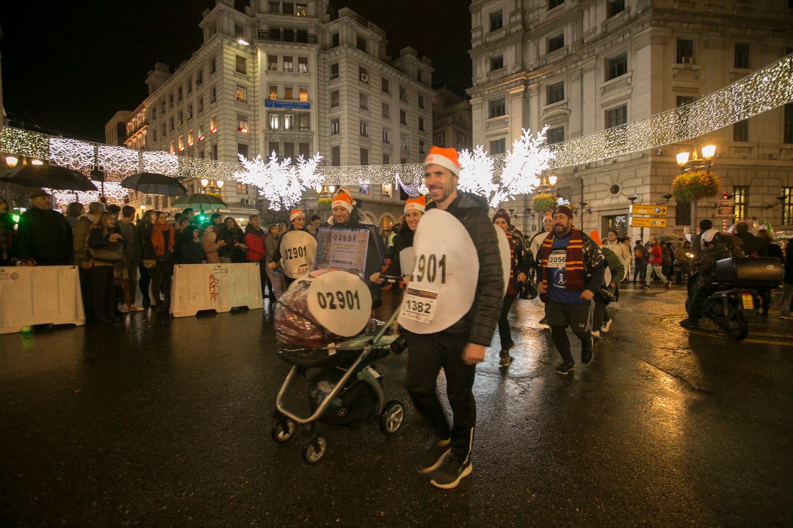 La 28° edición volvió a llenar de color las calles de la capital con sus tradicionales disfraces y sus casi dos mil corredores