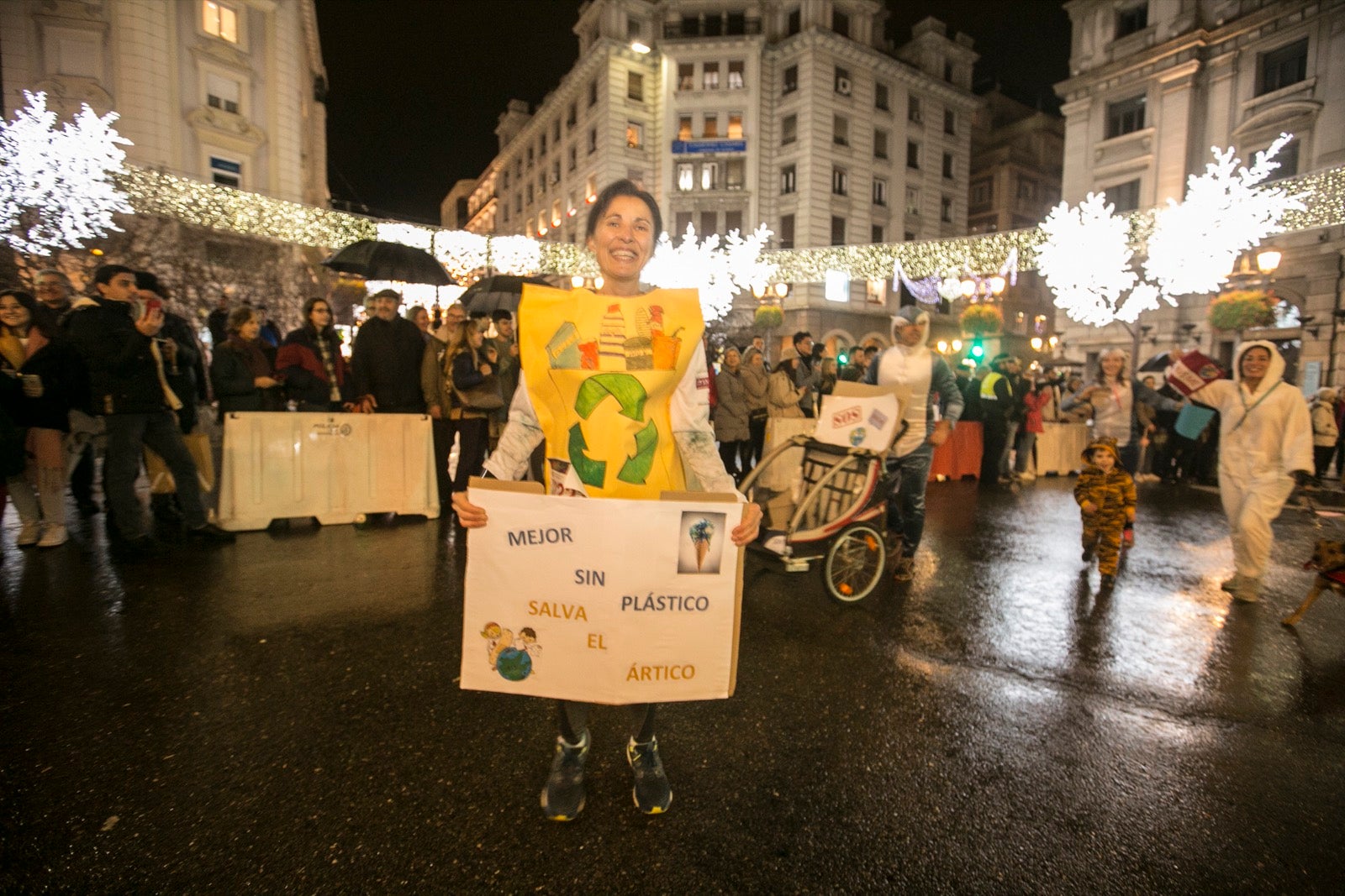 La 28° edición volvió a llenar de color las calles de la capital con sus tradicionales disfraces y sus casi dos mil corredores