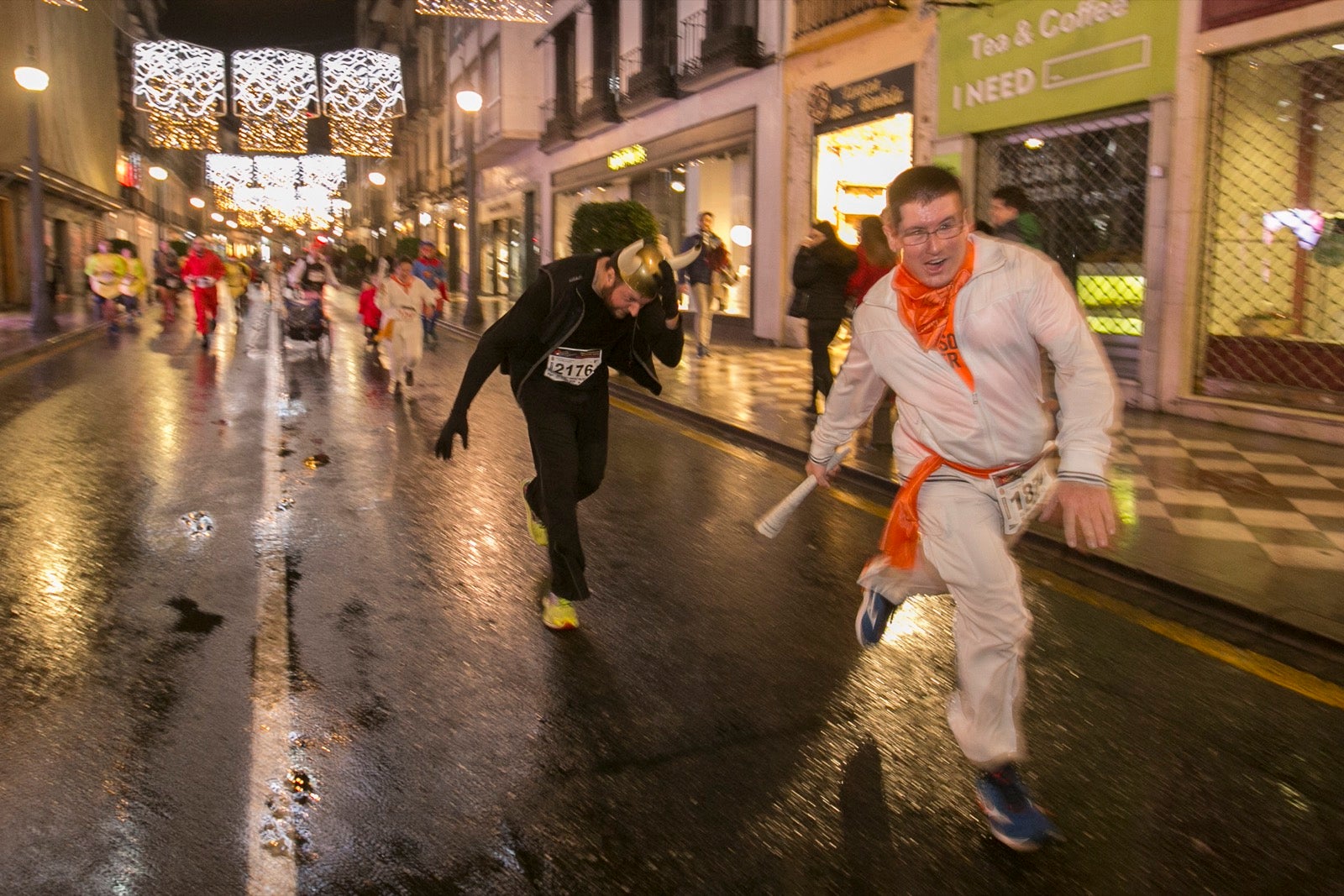 La 28° edición volvió a llenar de color las calles de la capital con sus tradicionales disfraces y sus casi dos mil corredores