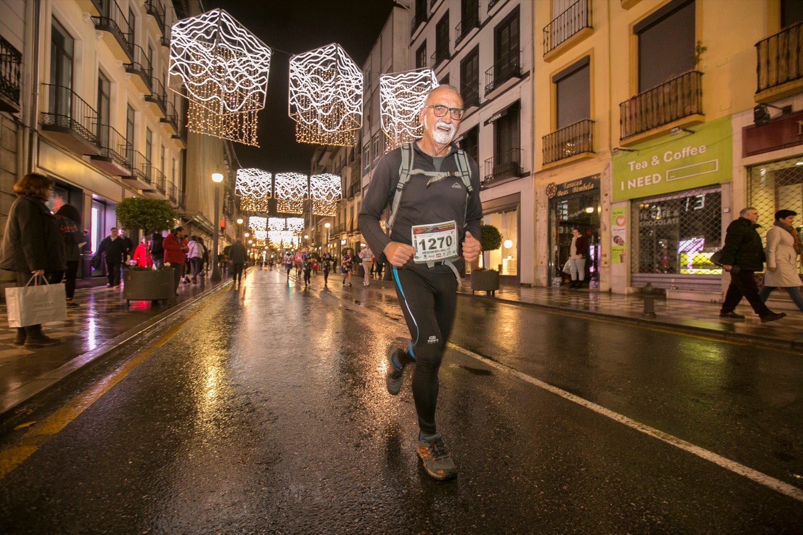 La 28° edición volvió a llenar de color las calles de la capital con sus tradicionales disfraces y sus casi dos mil corredores