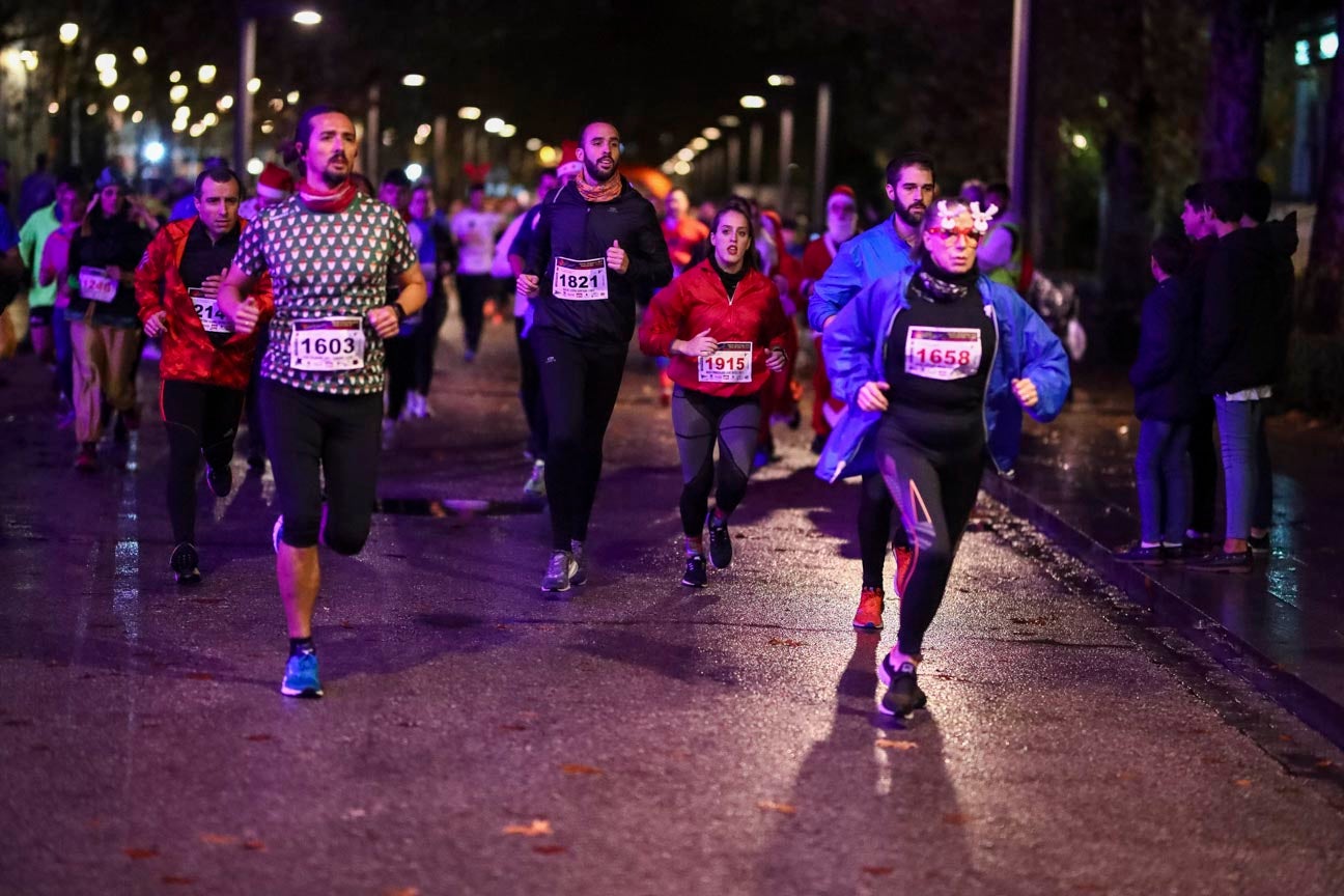 La 28° edición volvió a llenar de color las calles de la capital con sus tradicionales disfraces y sus casi dos mil corredores