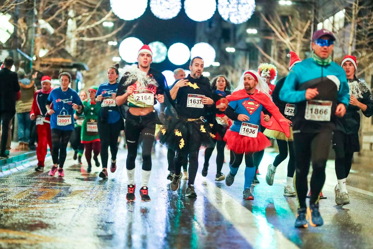 La 28° edición volvió a llenar de color las calles de la capital con sus tradicionales disfraces y sus casi dos mil corredores