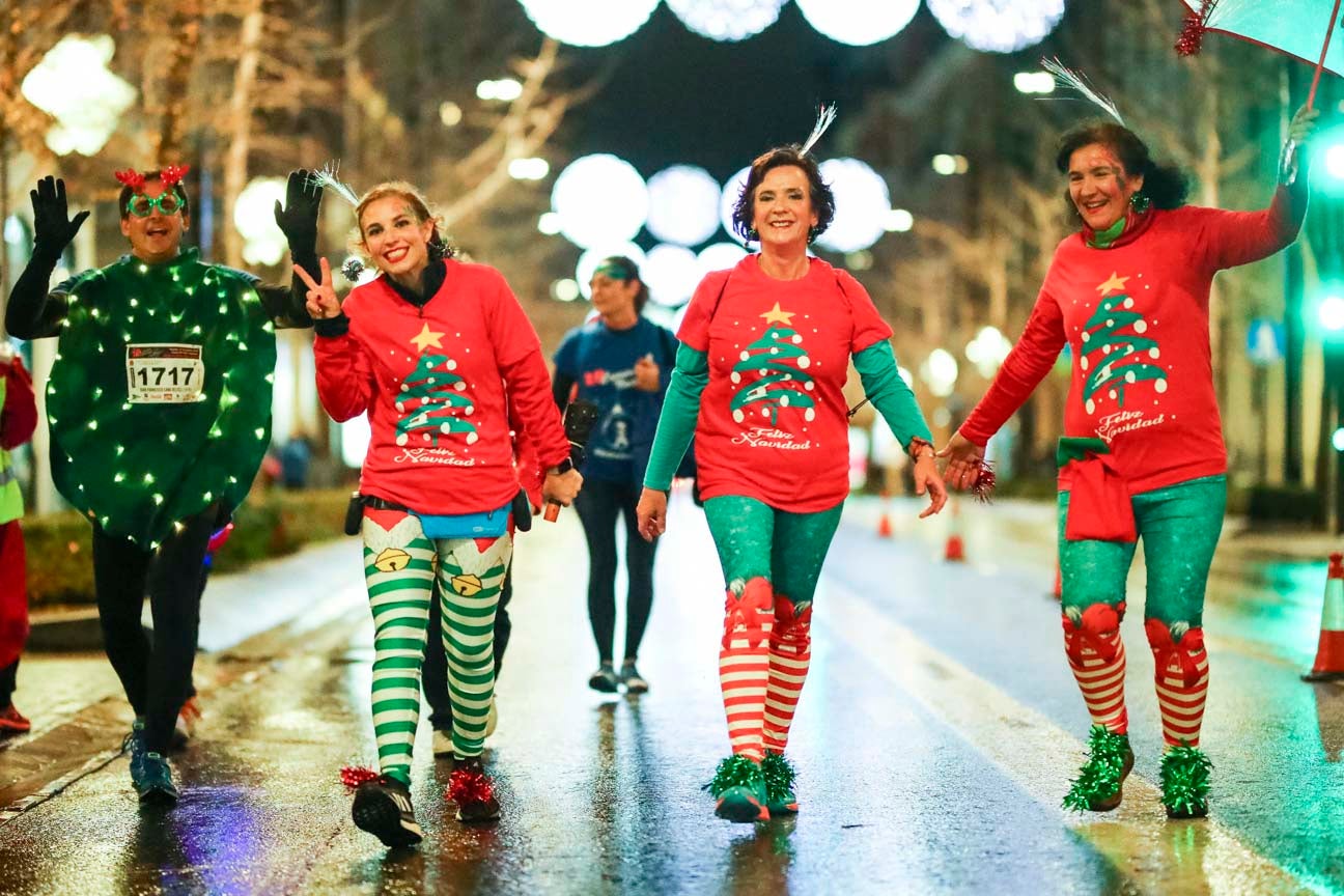 La 28° edición volvió a llenar de color las calles de la capital con sus tradicionales disfraces y sus casi dos mil corredores