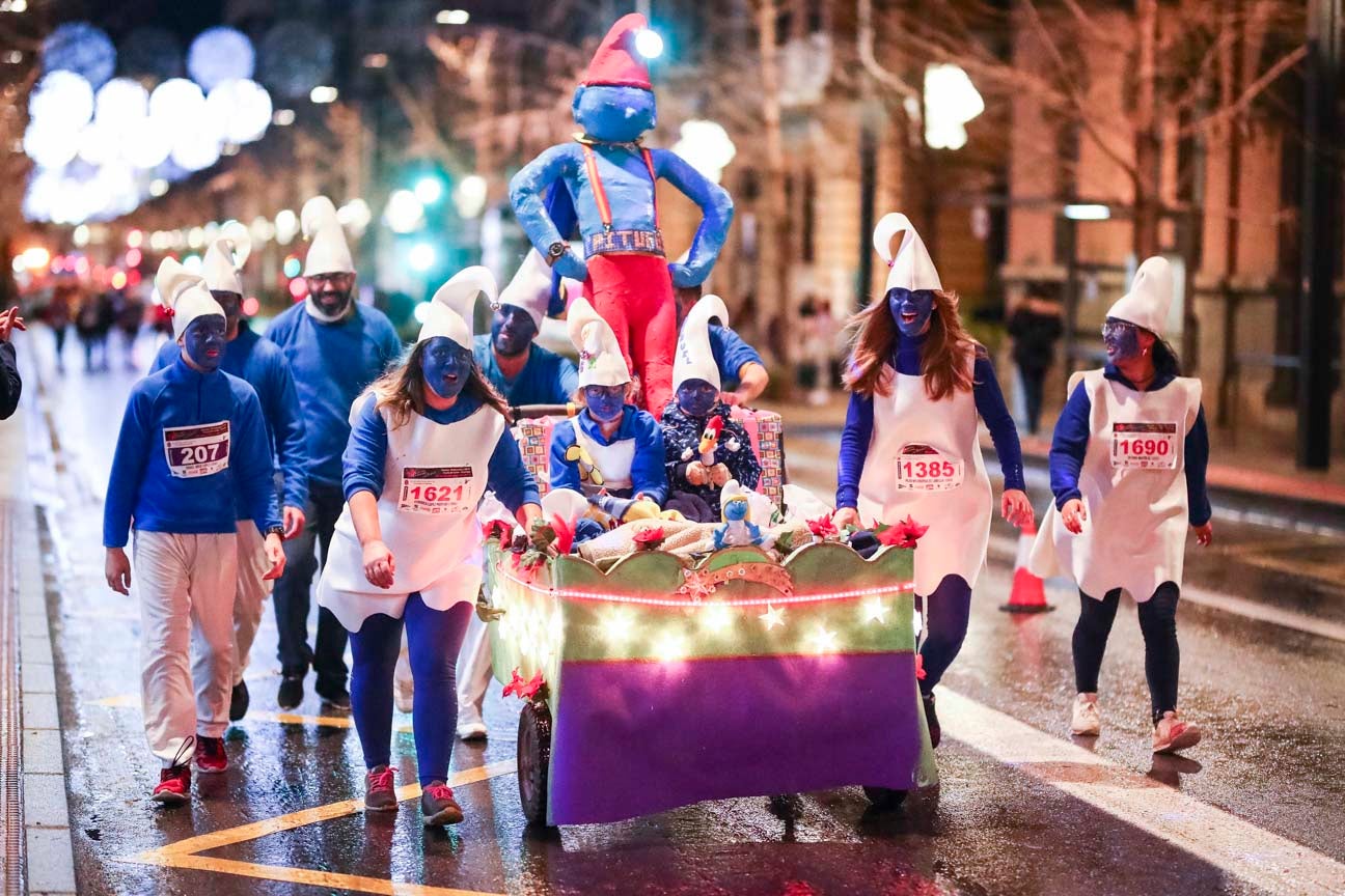 La 28° edición volvió a llenar de color las calles de la capital con sus tradicionales disfraces y sus casi dos mil corredores