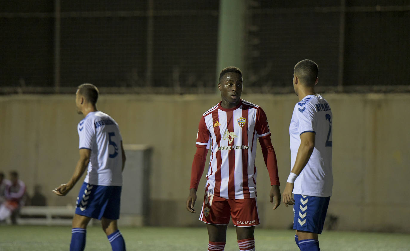 Fotos: El partido del Tamaraceite contra la UDA, en imágenes