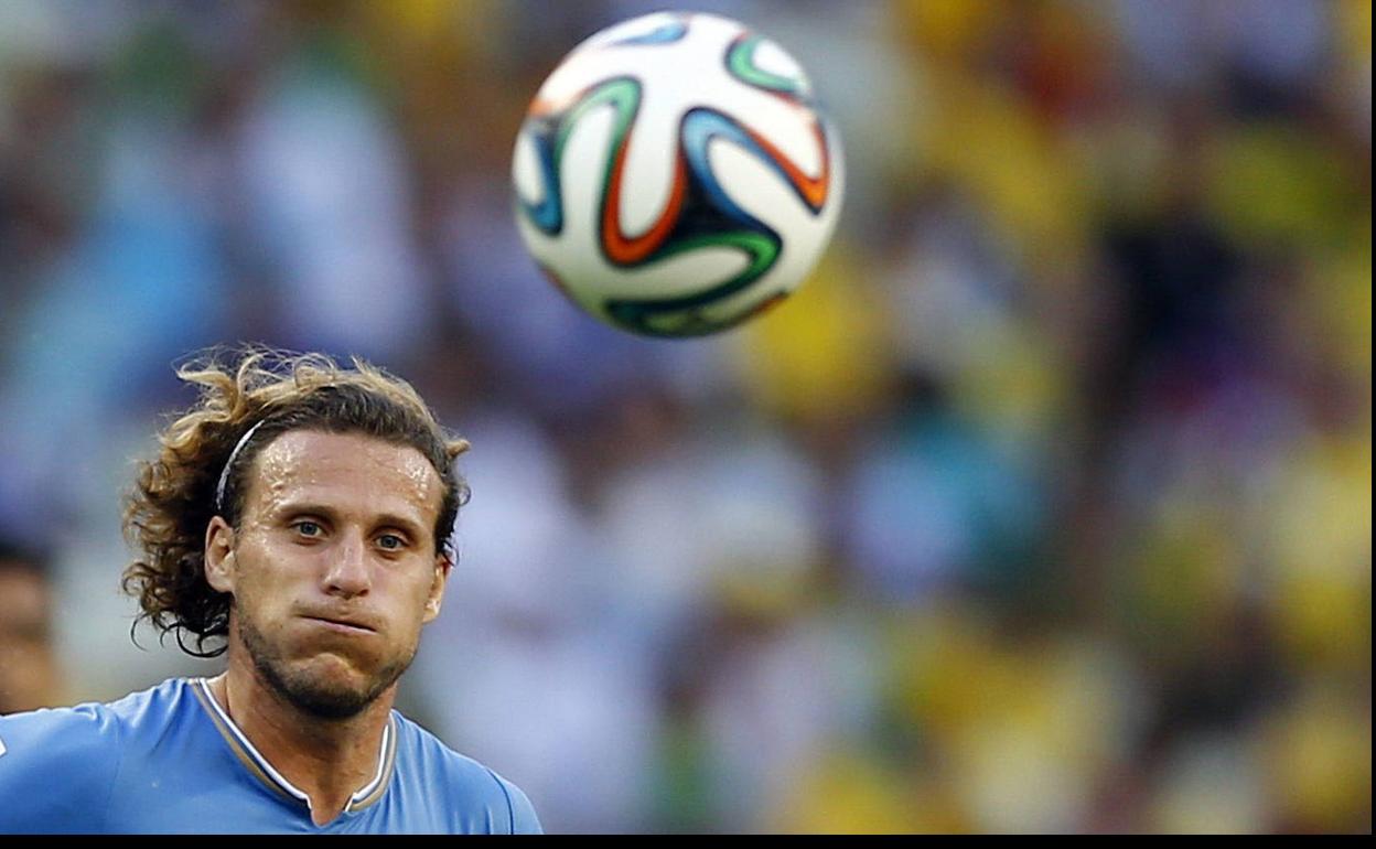 Forlán, en un partido de la selección uruguaya. 