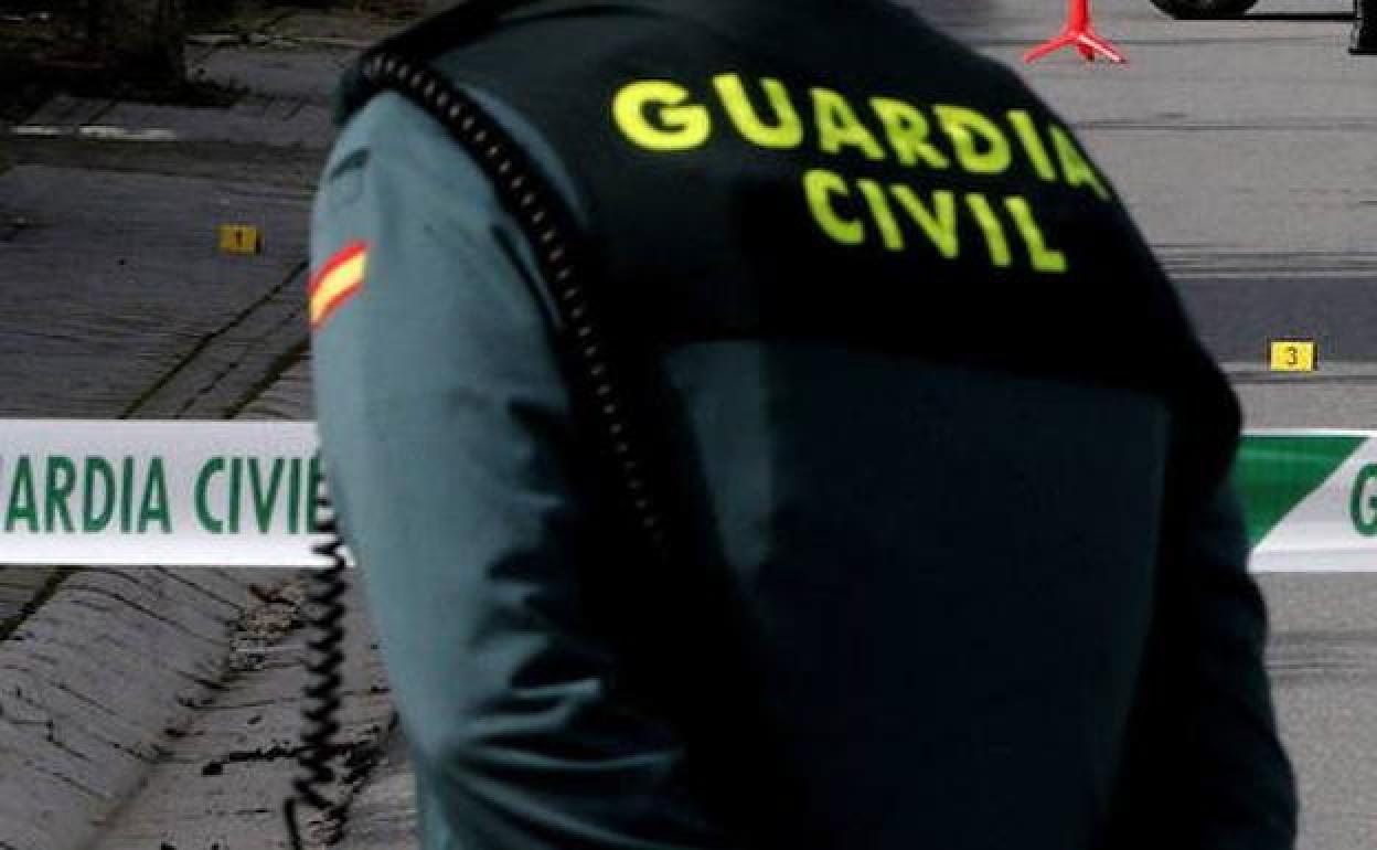 Detenido un ex guardia civil por encargar a un sicario que matara al ex de su sobrina