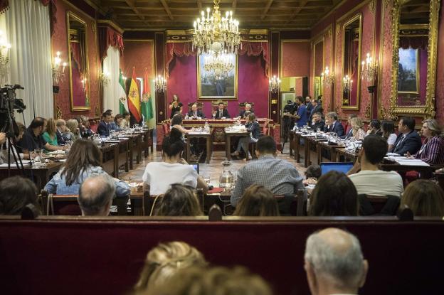 La nueva comisión pretende «dar transparencia» a la elaboración de los grandes contratos municipales.