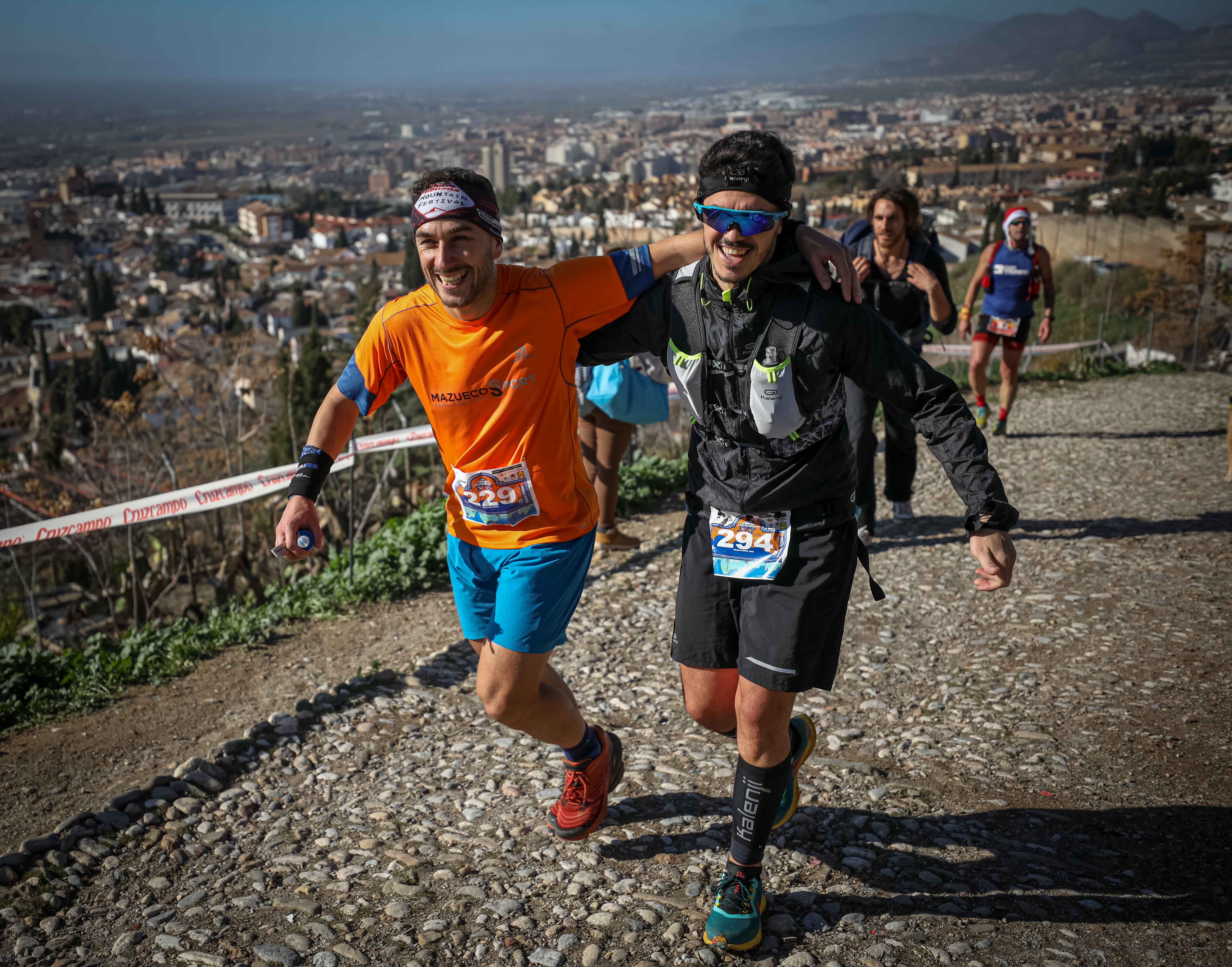 Así ha sido la espectacular quinta edición de la CxM Alhambra & Sacromonte.