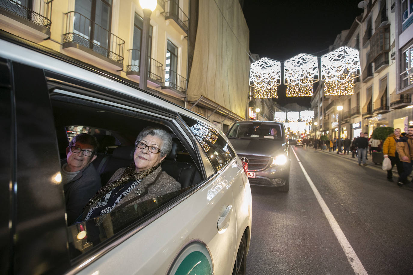 27 taxis participan en un proyecto municipal al que se han sumado 108 personas, todos ellos mayores que viven en residencias de ancianos de la capital