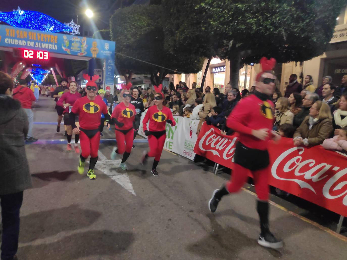 Más de 2.000 corredores participan en la prueba deportiva no competitiva más popular de cuantas se organizan a lo largo del año