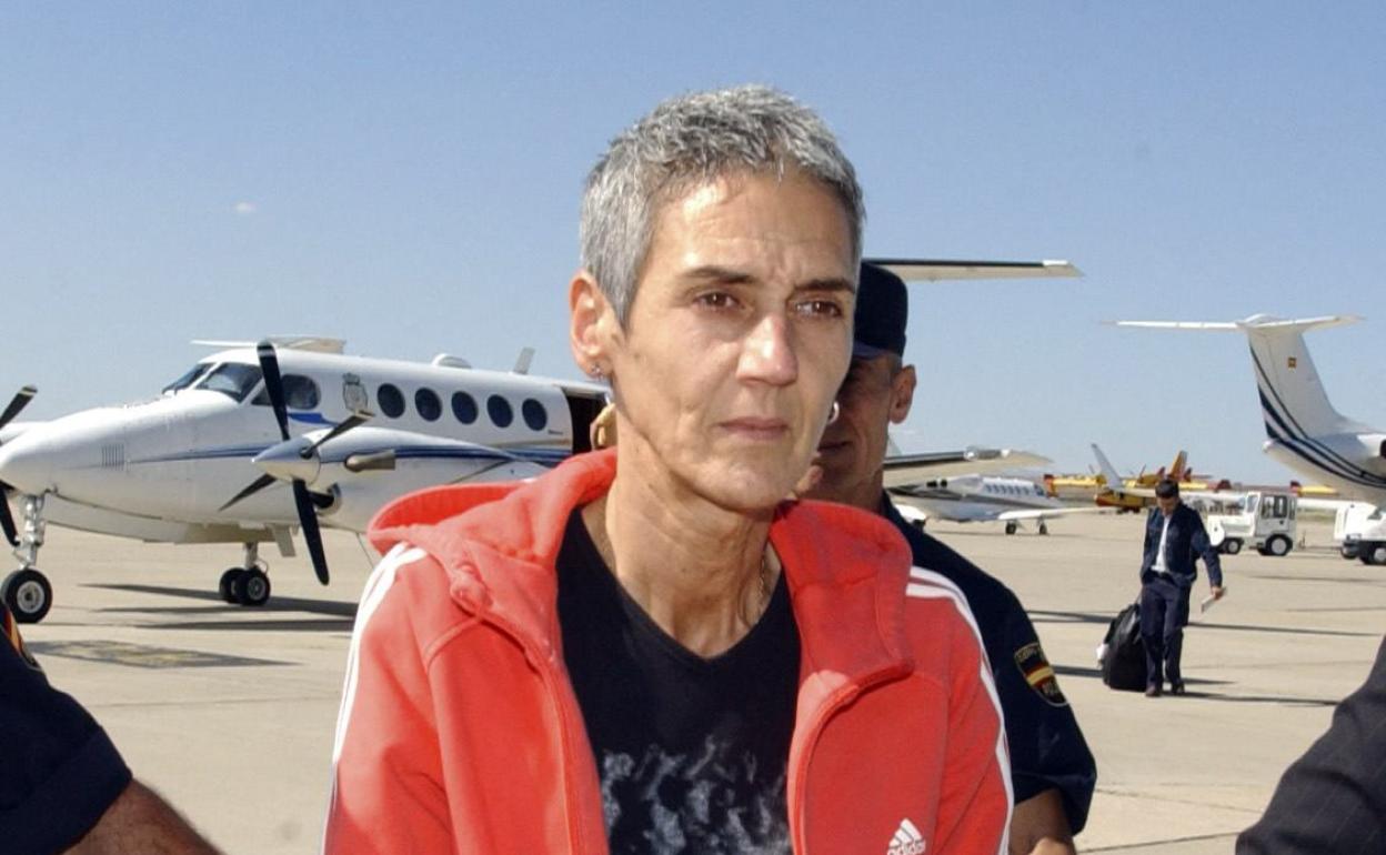 Delgado, a su llegada a Madrid tras ser extraditada por Francia