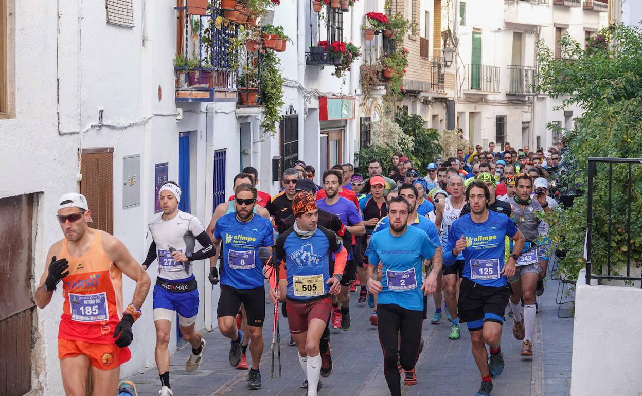 Primeros metros del Cañón Trail de Lanjarón en su pasada edición. 