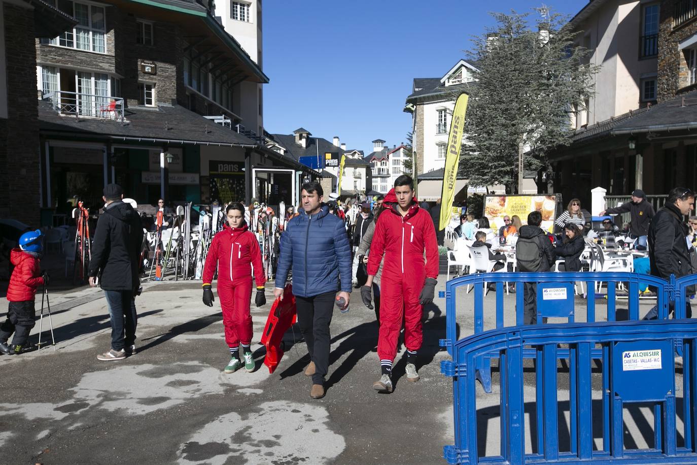 Unas 7.500 personas celebran el Año Nuevo en Sierra Nevada