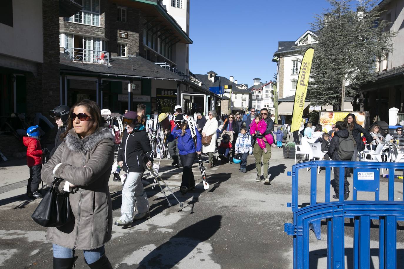 Unas 7.500 personas celebran el Año Nuevo en Sierra Nevada