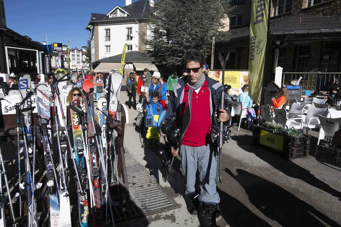 Unas 7.500 personas celebran el Año Nuevo en Sierra Nevada