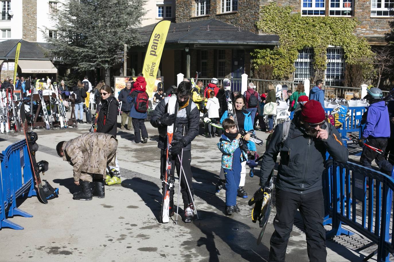 Unas 7.500 personas celebran el Año Nuevo en Sierra Nevada