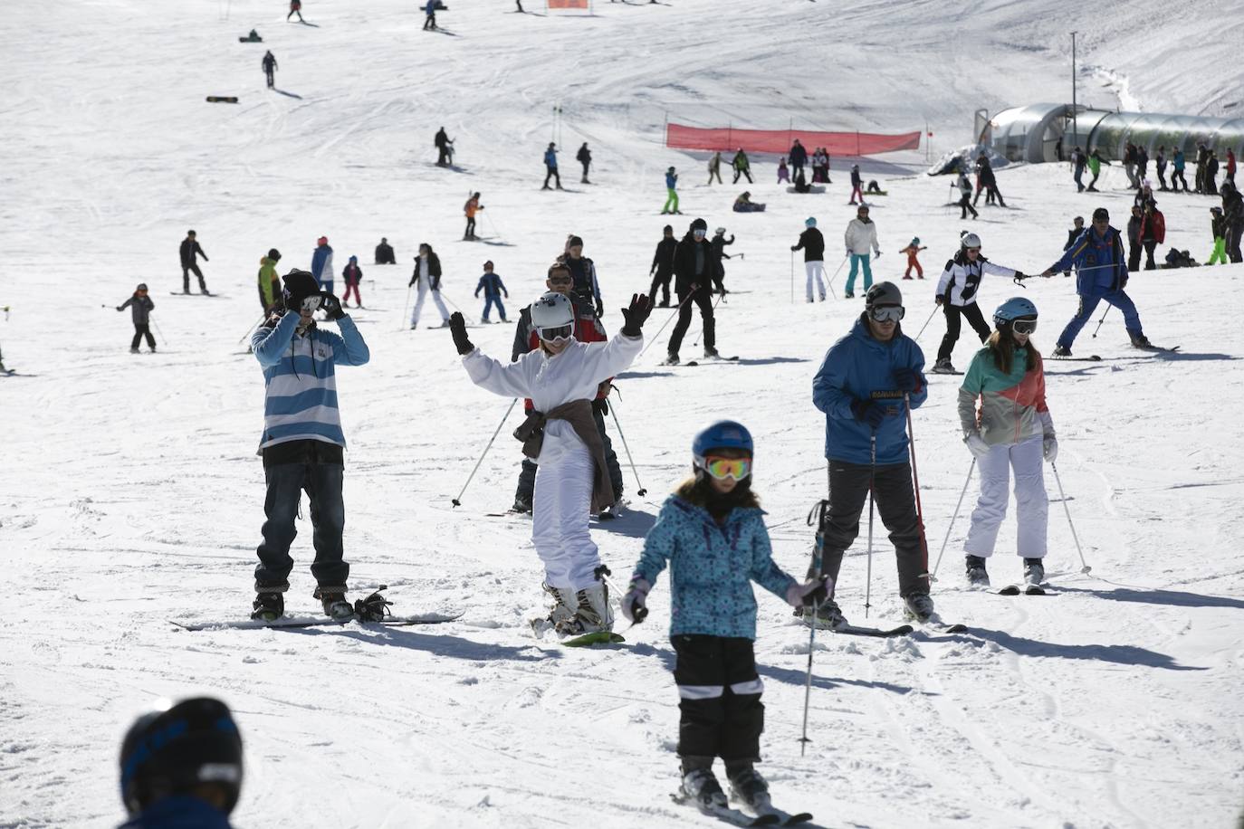 Unas 7.500 personas celebran el Año Nuevo en Sierra Nevada