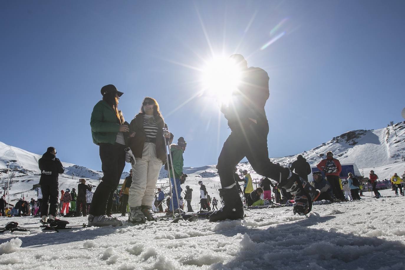 Unas 7.500 personas celebran el Año Nuevo en Sierra Nevada