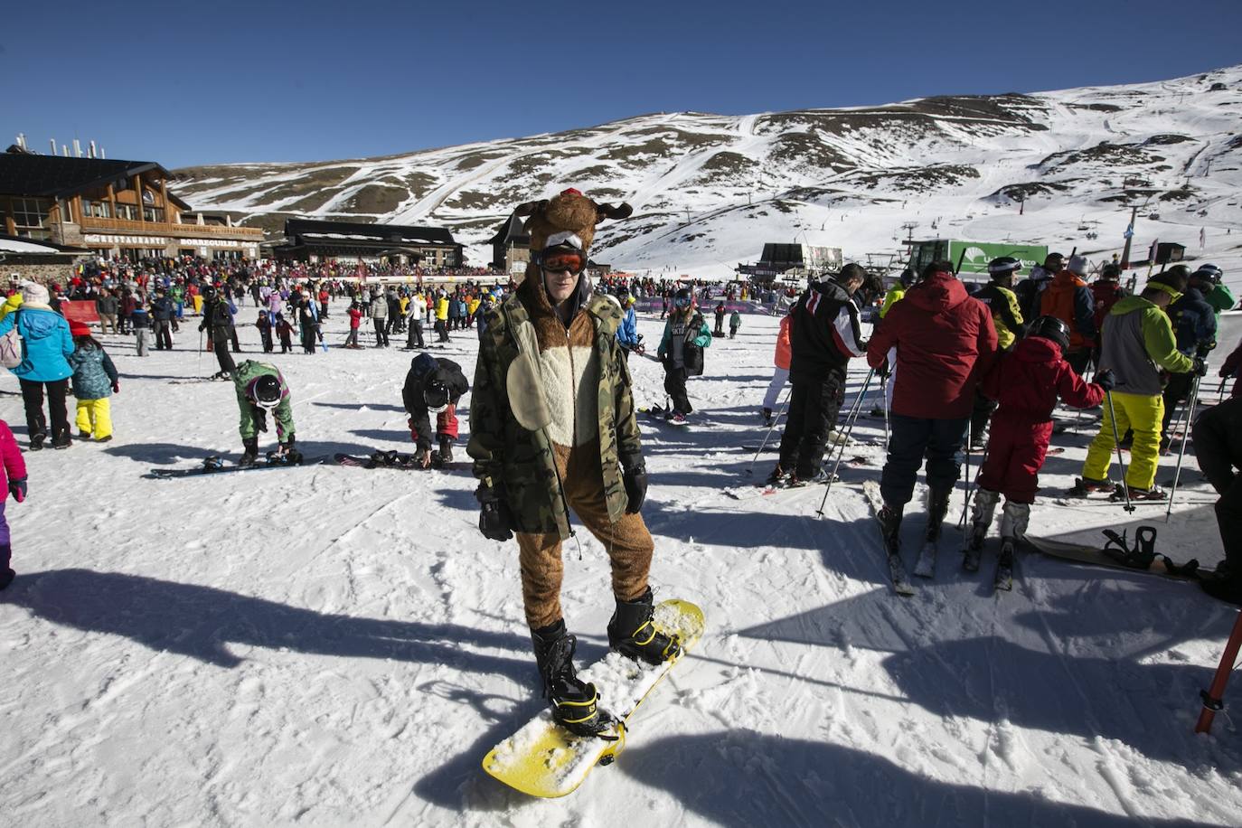 Unas 7.500 personas celebran el Año Nuevo en Sierra Nevada