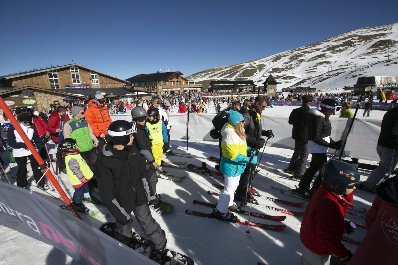 Unas 7.500 personas celebran el Año Nuevo en Sierra Nevada