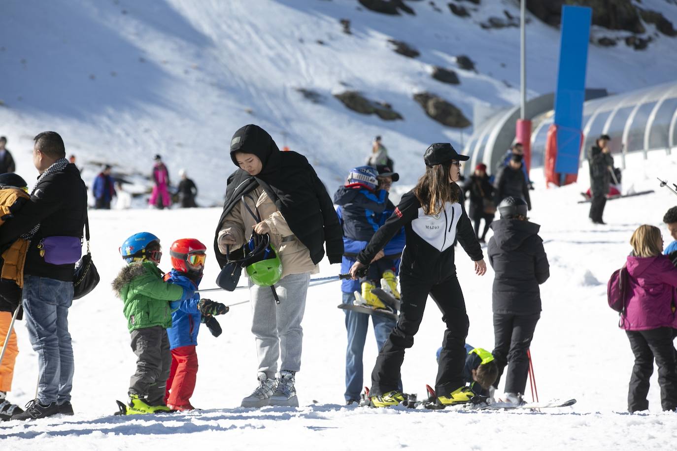 Unas 7.500 personas celebran el Año Nuevo en Sierra Nevada