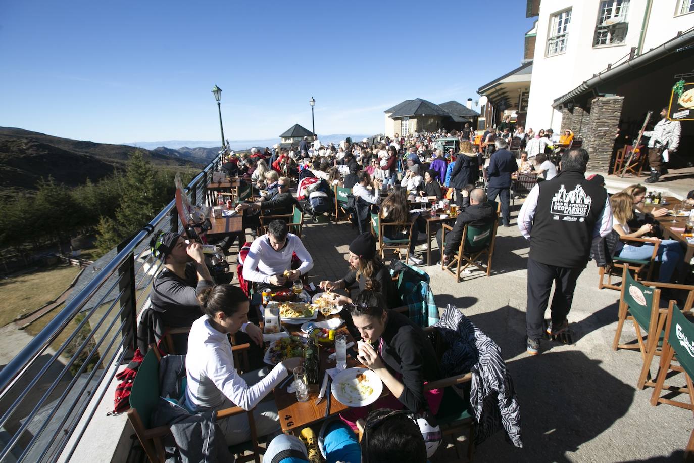 Unas 7.500 personas celebran el Año Nuevo en Sierra Nevada