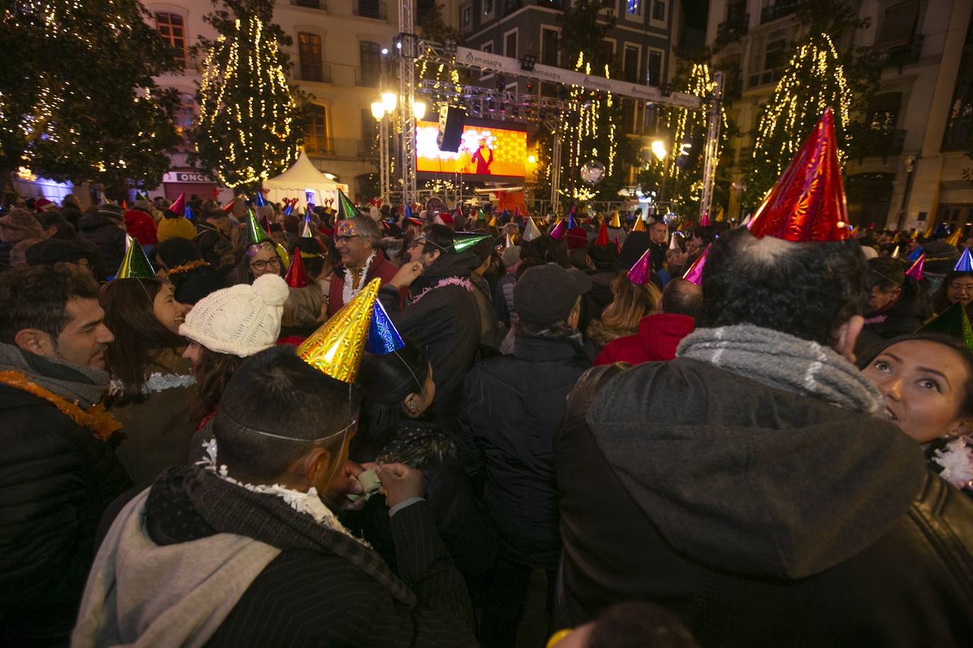 Miles de personas dsifrutaron de la Nochevieja en la capital