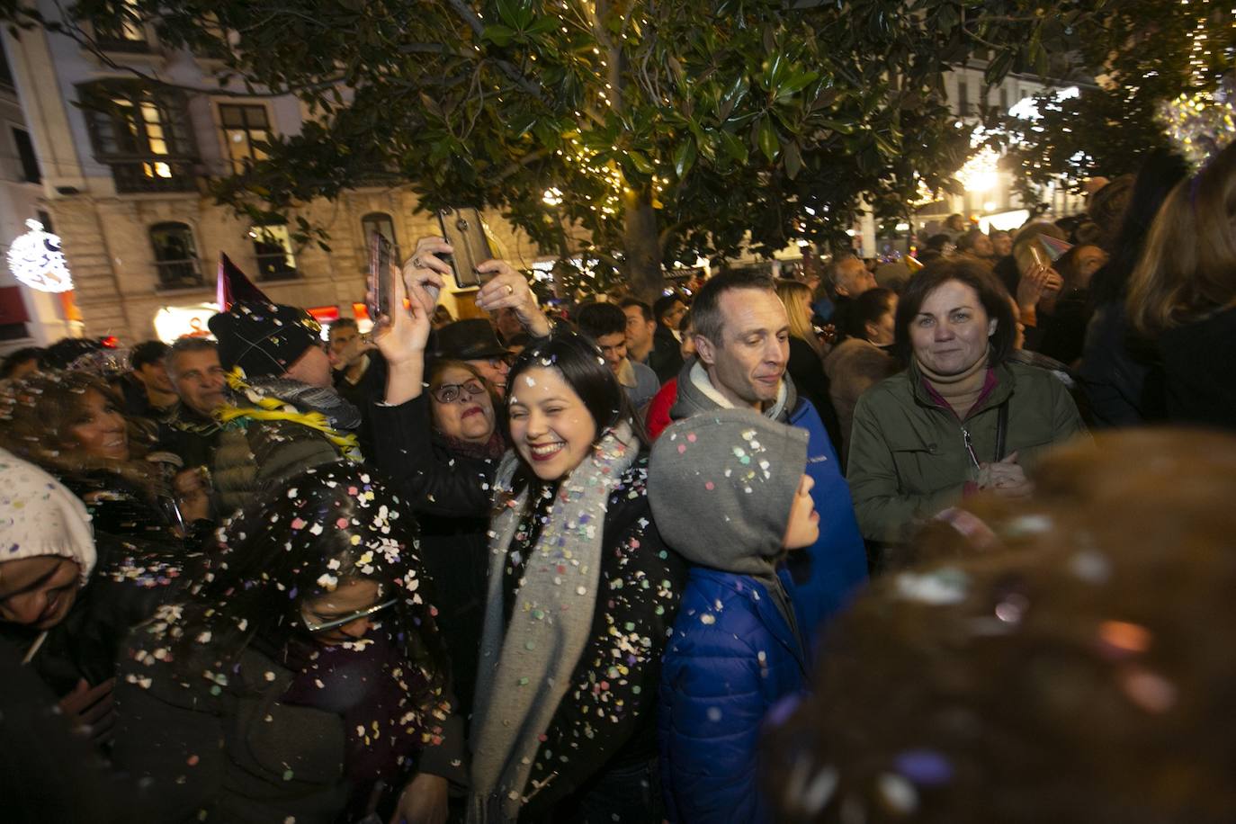 Miles de personas dsifrutaron de la Nochevieja en la capital